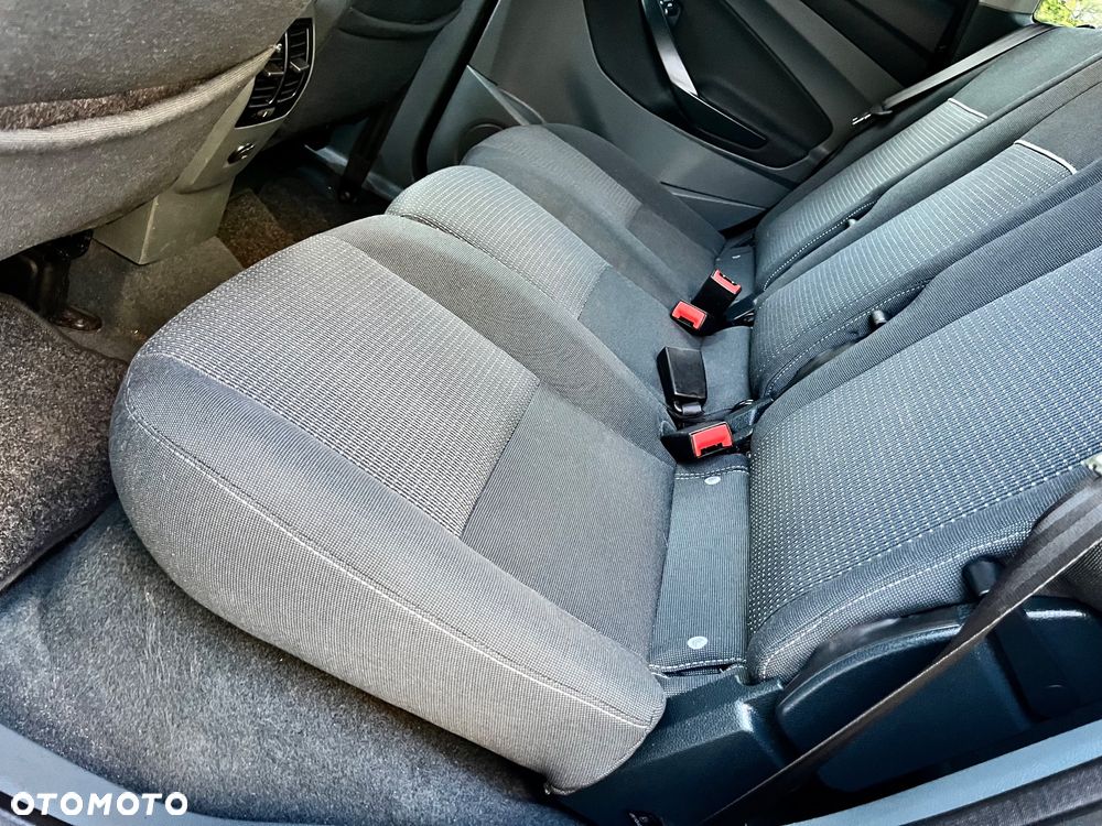 Ford C-MAX 1.6 Ti-VCT Champions Edition - 16