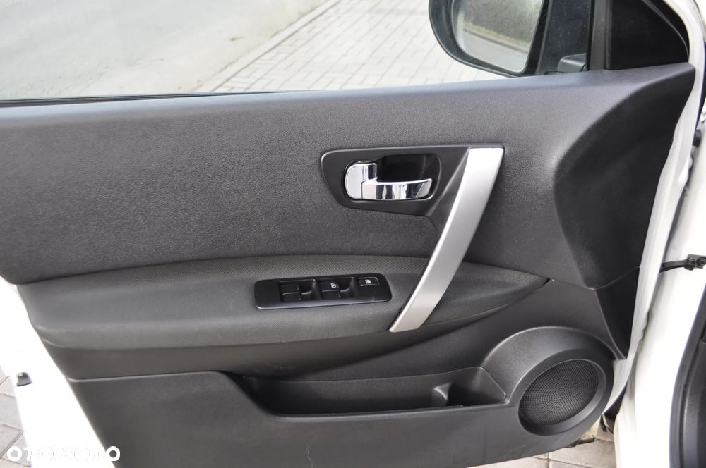 Nissan Qashqai 2.0 tekna - 6