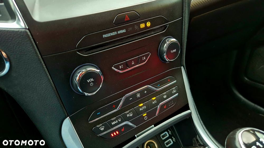 Ford S-Max 2.0 EcoBlue Titanium - 29