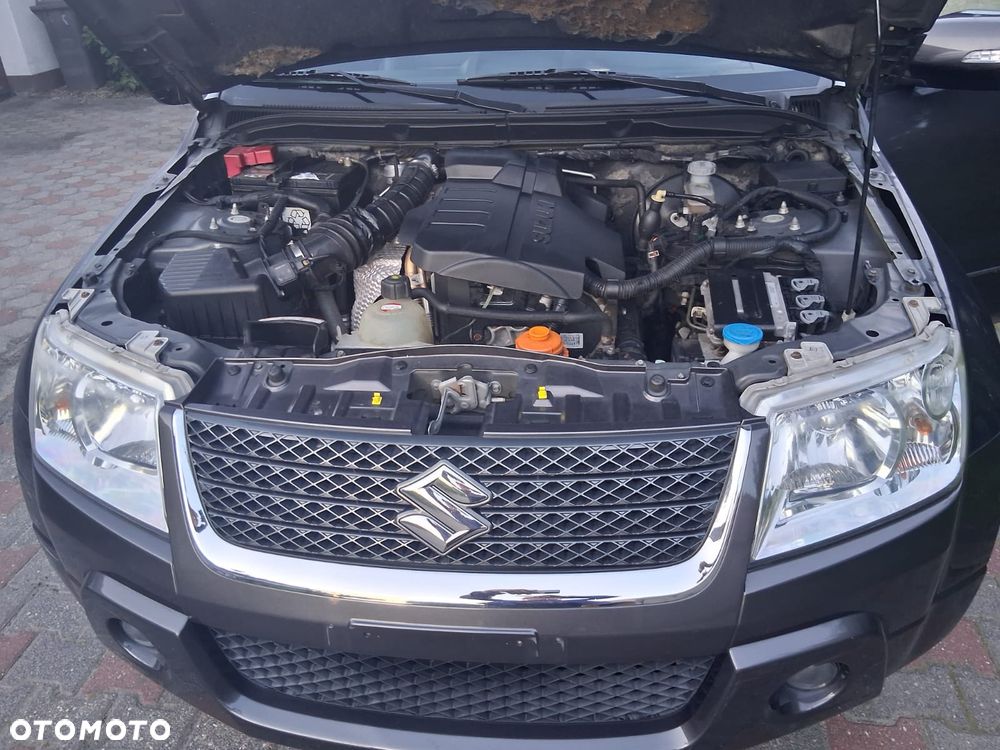 Suzuki Grand Vitara 1.9 DDiS Comfort DPF - 5