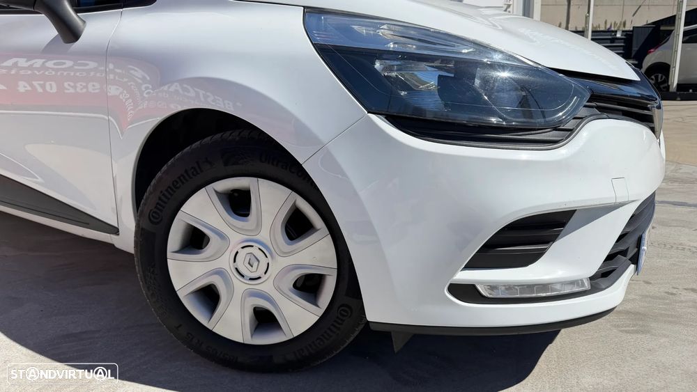Renault CLIO - 12