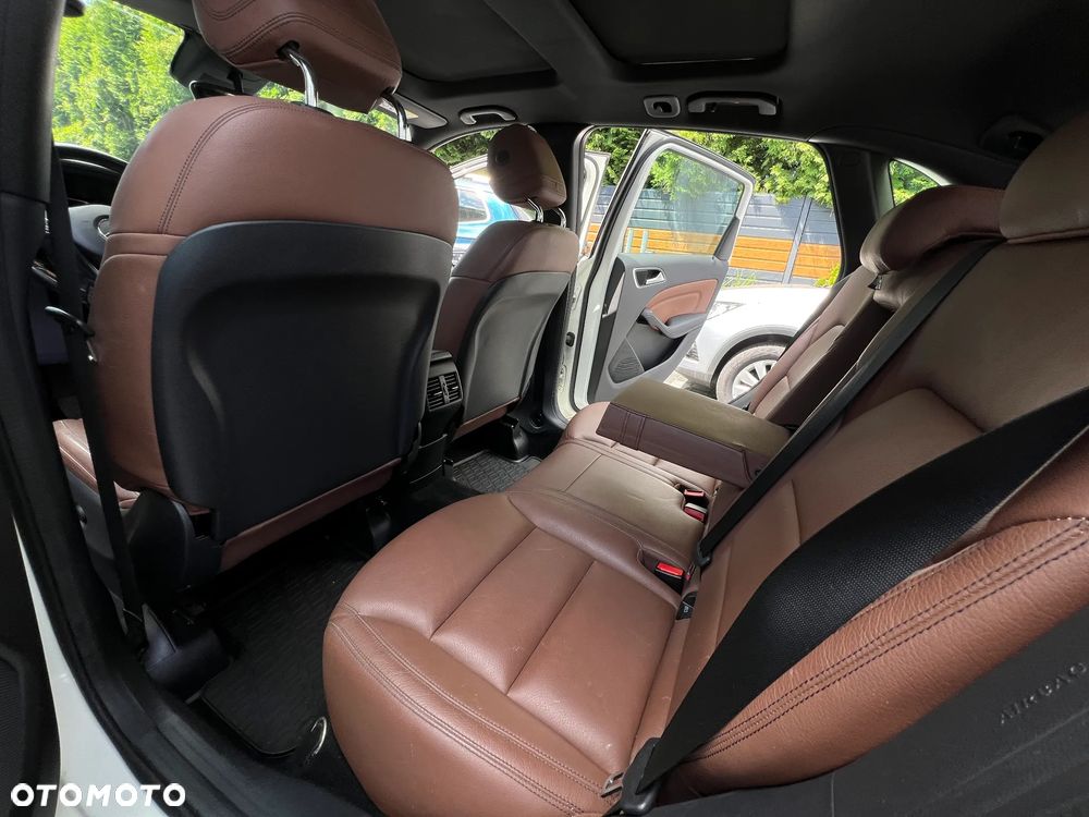 Mercedes-Benz Klasa B 250 4Matic 7G-DCT Edition - 22