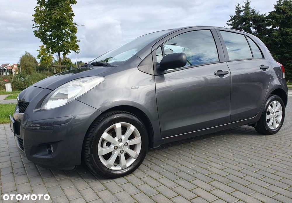 Toyota Yaris - 16