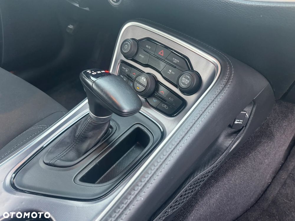 Dodge Challenger 3.6 SXT - 20