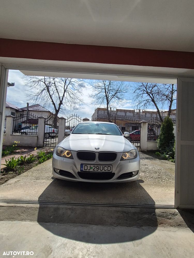 BMW Seria 3 318d - 19