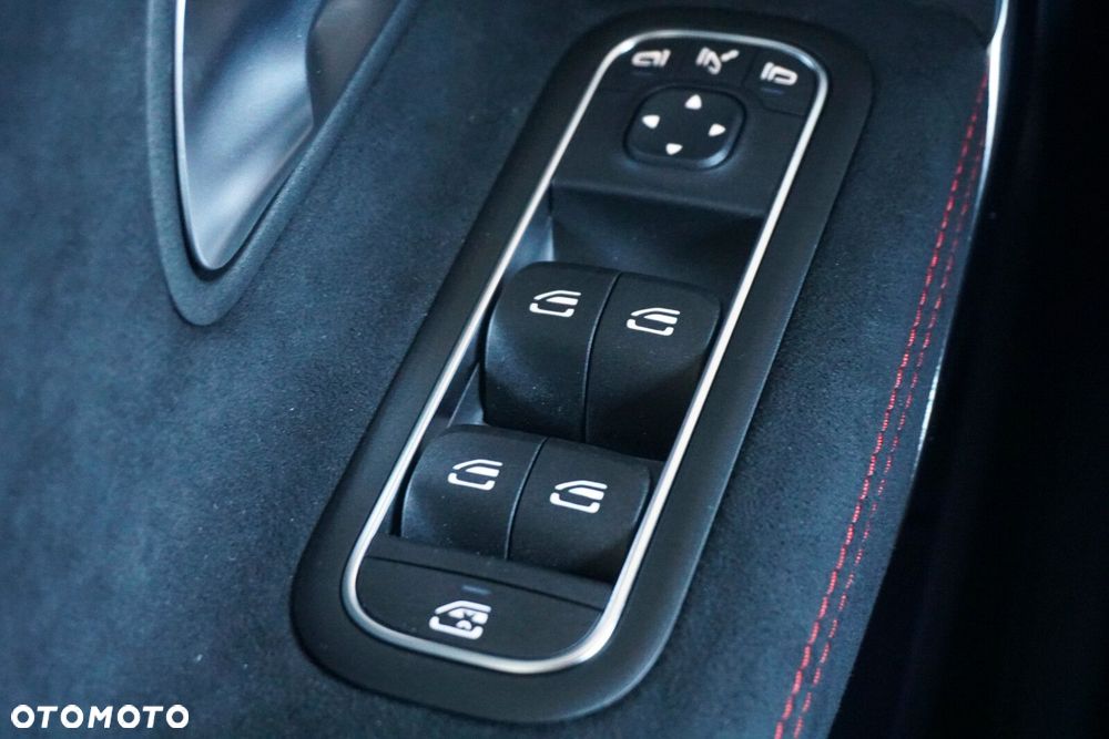 Mercedes-Benz Klasa A 35 AMG 4-Matic 8G-DCT - 18