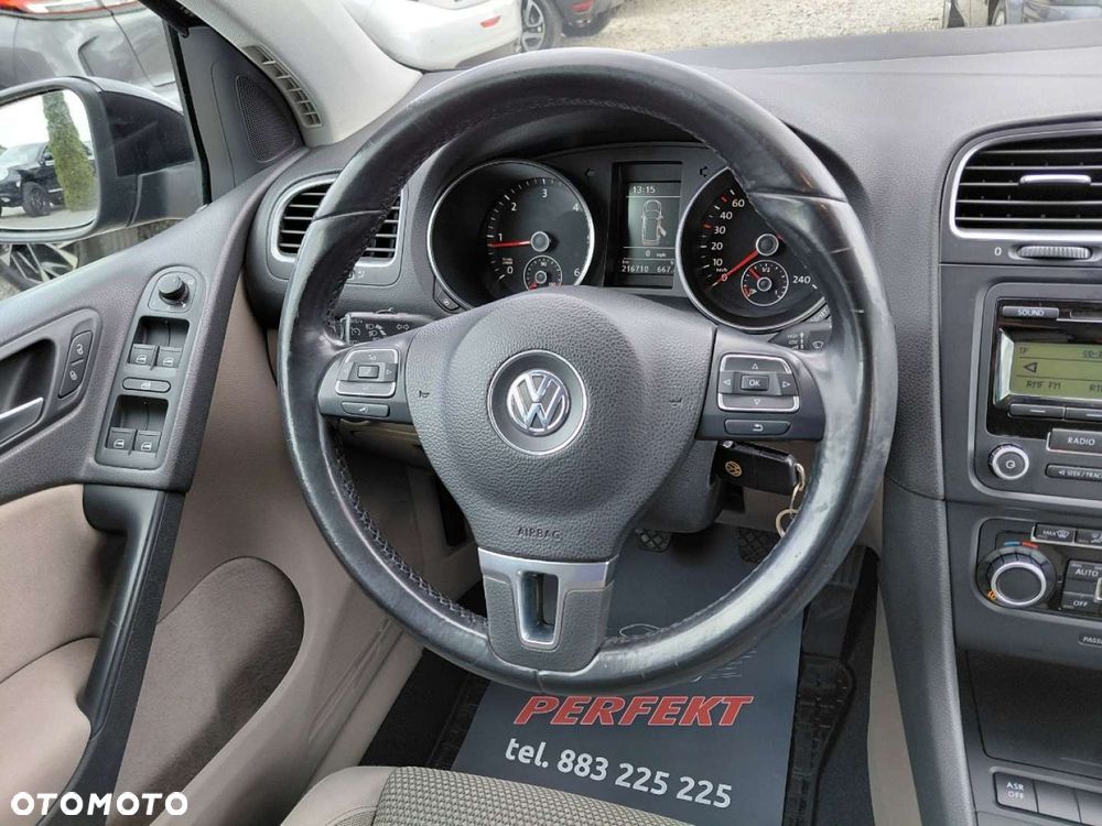 Volkswagen Golf - 19