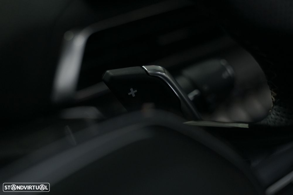 Peugeot 3008 1.6 Hybrid4 GT e-EAT8 - 15