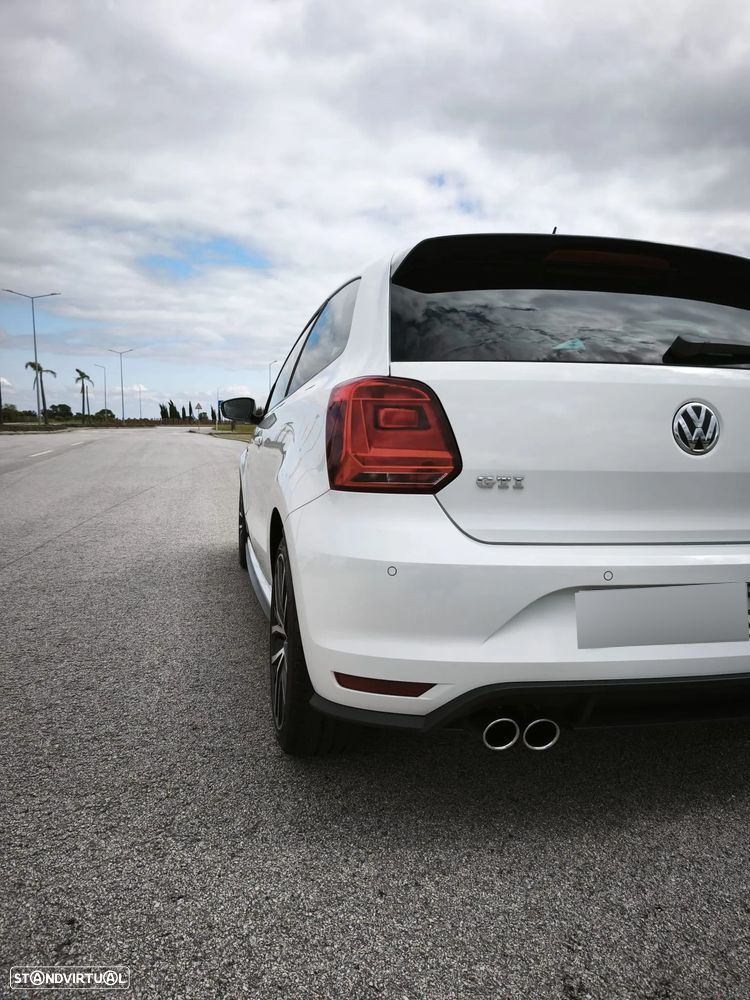 VW Polo 1.8 TSi GTi DSG - 1