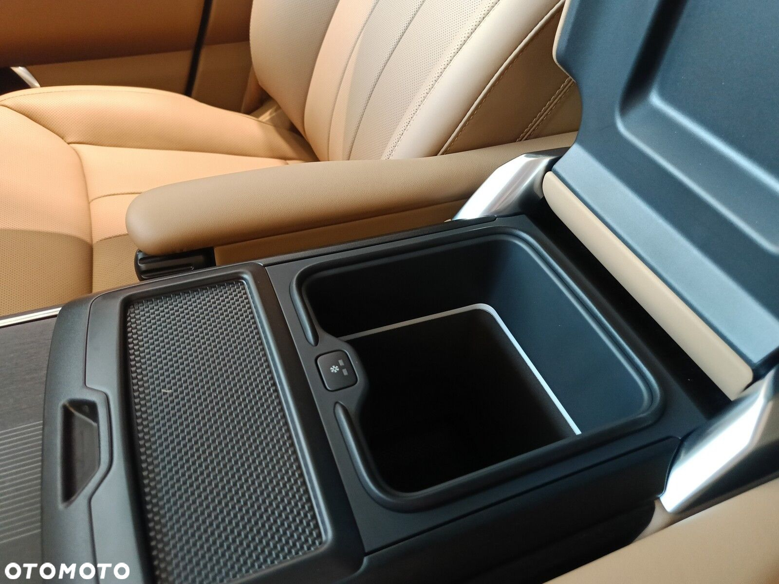 Land Rover Range Rover - 22