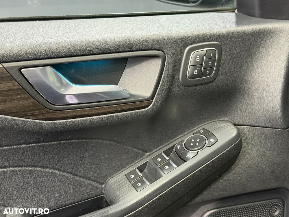 Ford Kuga 2.5 Duratec PHEV Vignale - 26