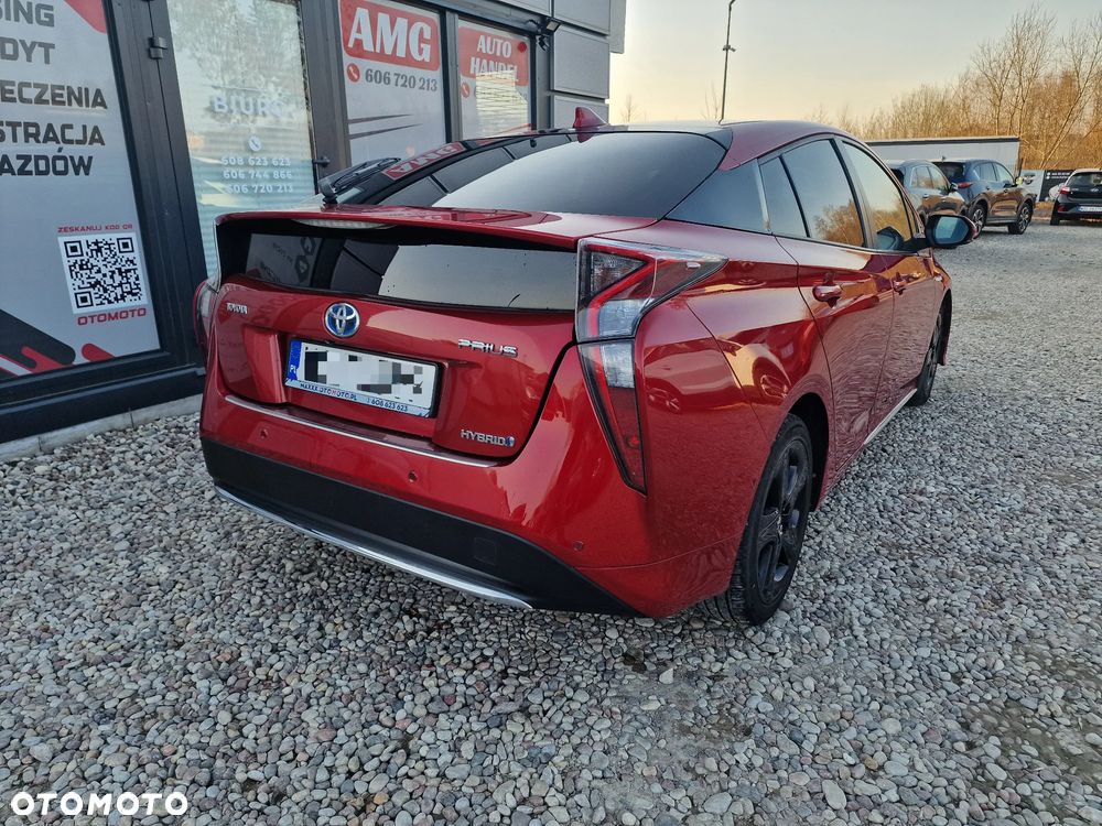 Toyota Prius Hybrid Executive - 8