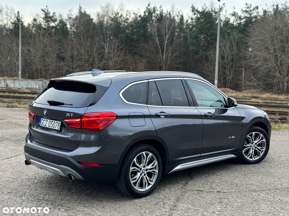 BMW X1 xDrive25i xLine sport - 14