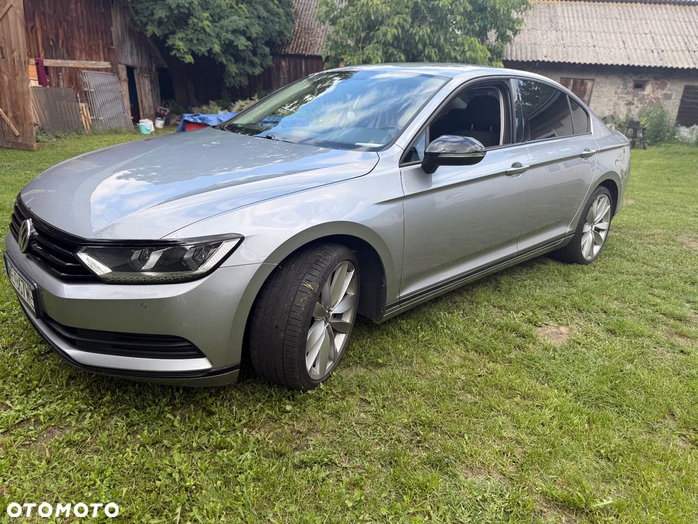 Volkswagen Passat 2.0 TDI SCR Trendline - 1