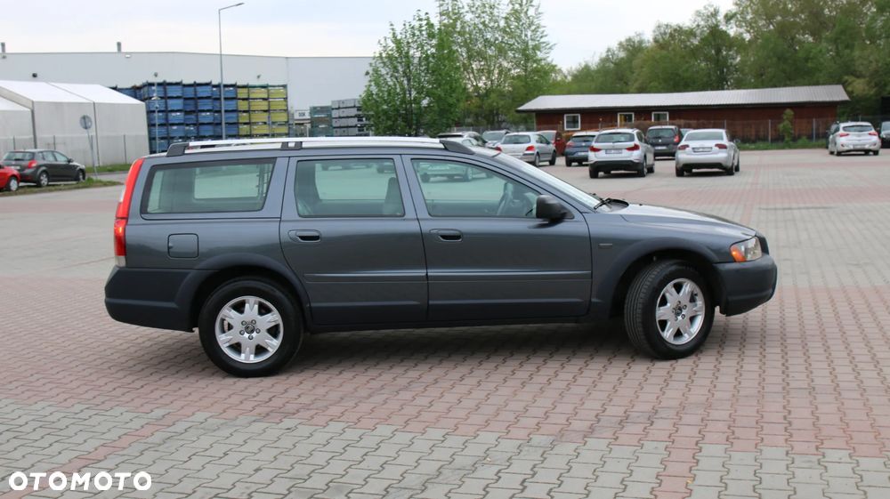 Volvo XC 70 D5 AWD Automatik Comfort - 3