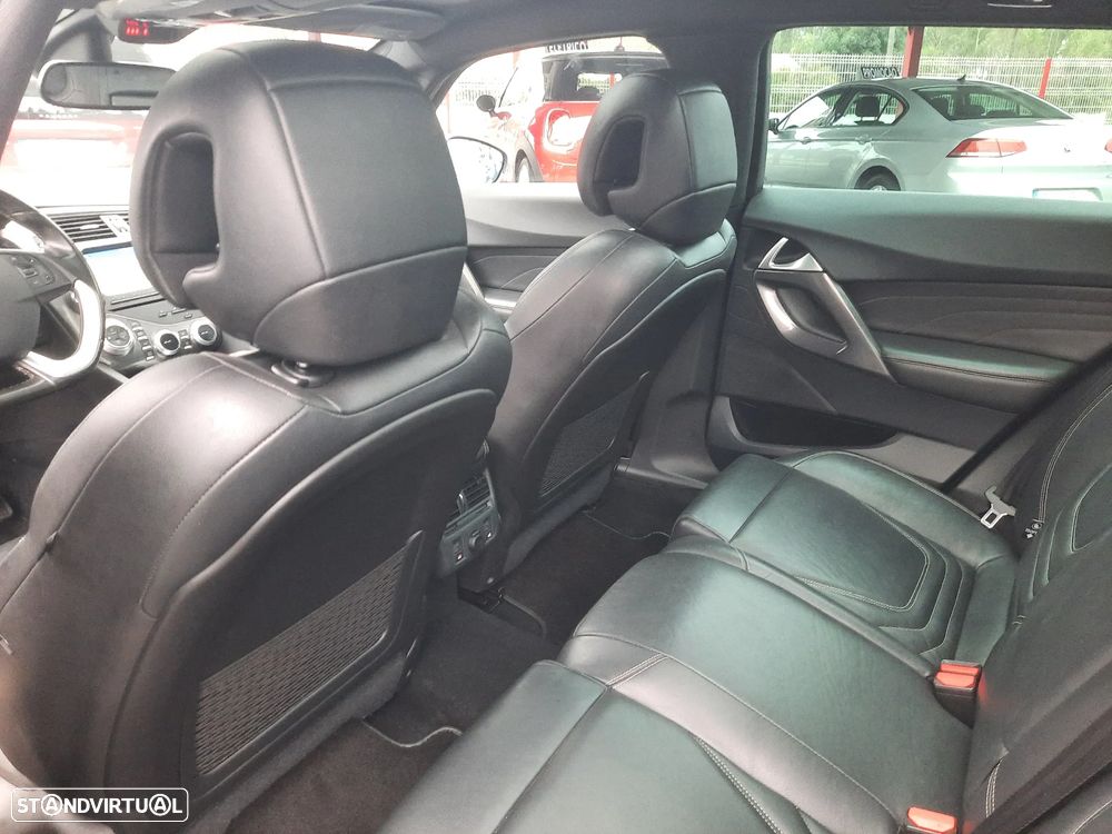 Citroën DS5 2.0 HDi Hy4 So Chic CMP6 88g - 26