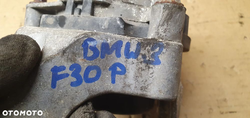 Łapa poduszka silnika prawa BMW 3 F30 F31 1.5 6859408 - 7