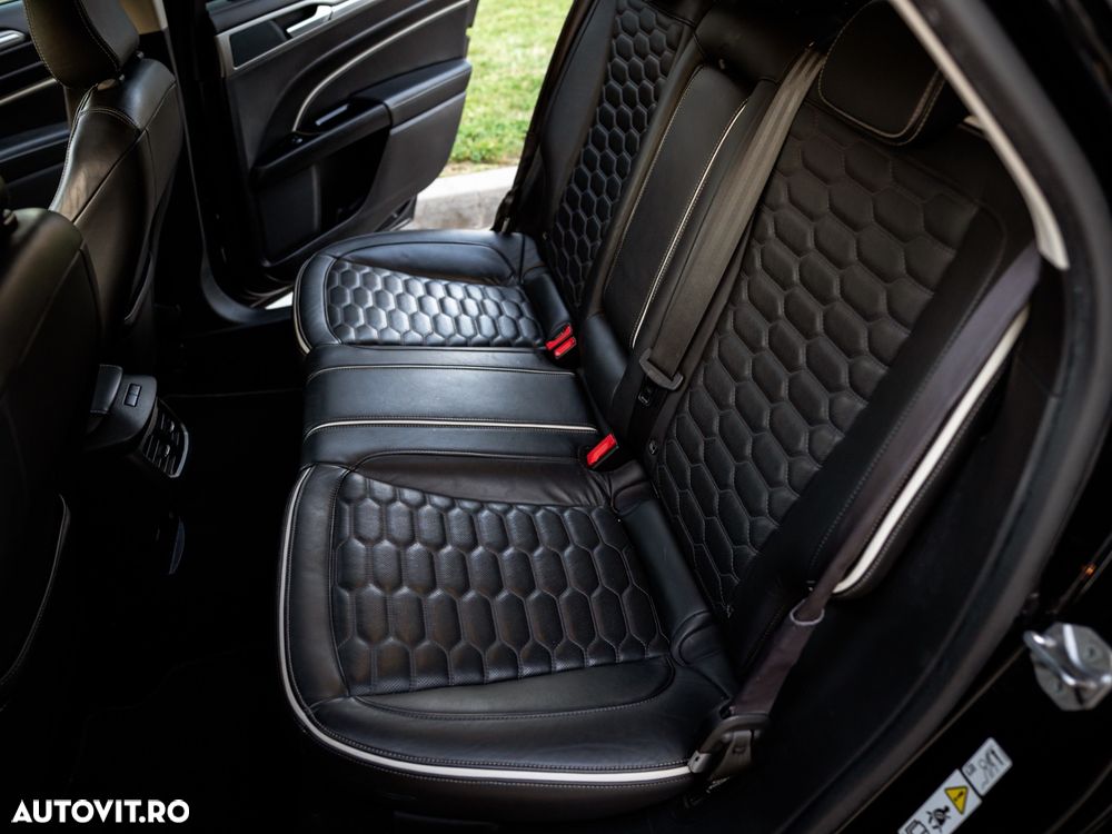 Ford Mondeo - 28
