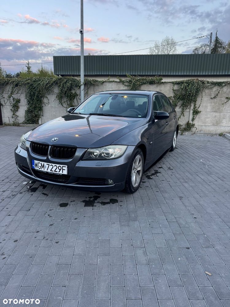 BMW Seria 3 318i - 3