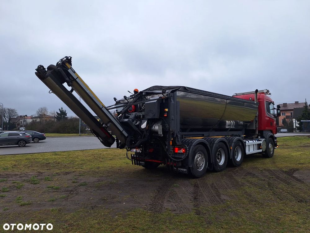 Scania R 560 8x4 - 4