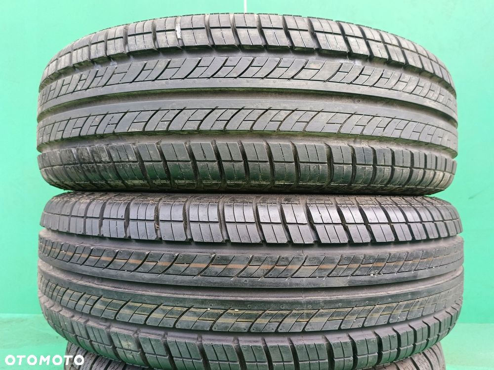 185/60/17 c continental vancocontact, 2 szt 8,2 mm - 2