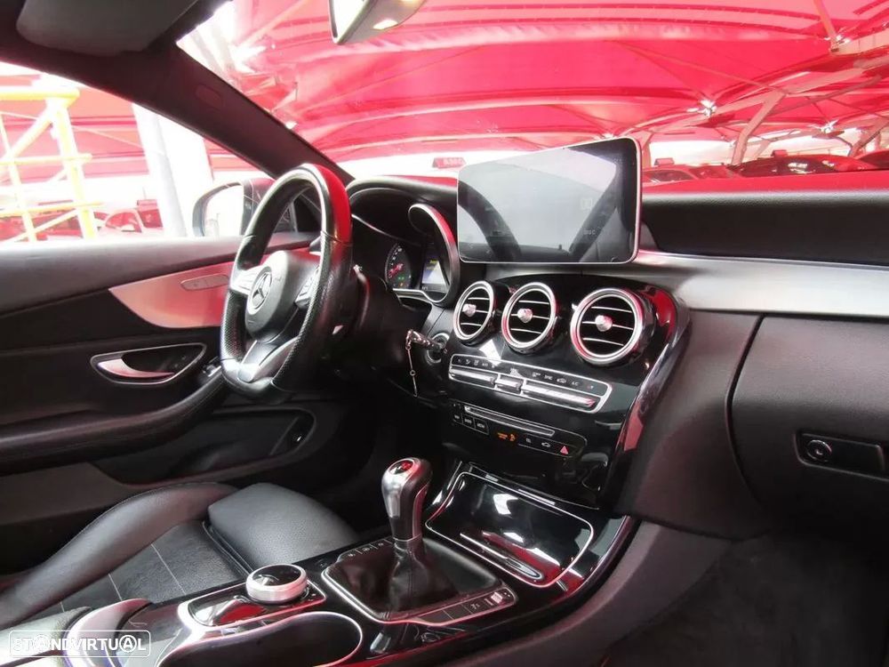 Mercedes-Benz C 220 d AMG Line - 28
