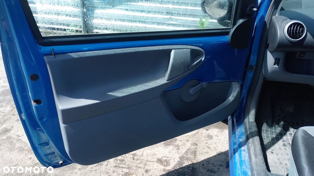 Tylko części CITROEN C1 PHII 1.0 12V 1KR-B52 68KM 50kW 3D 08r–12r lakier ELX - 7