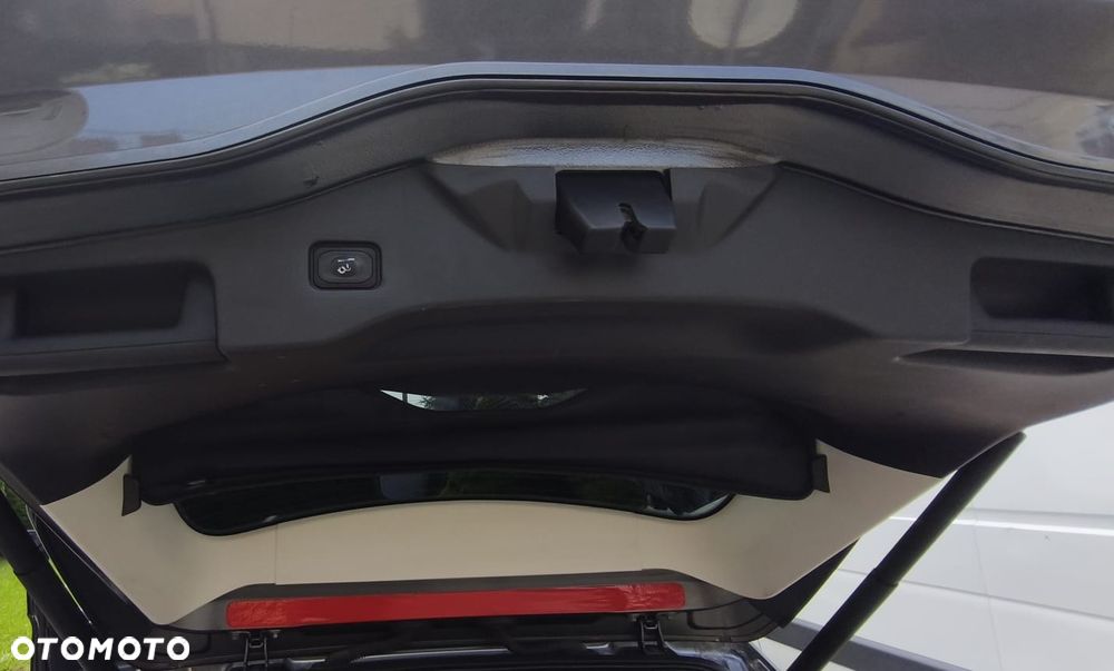 Ford Mondeo 2.0 TDCi Titanium PowerShift - 16