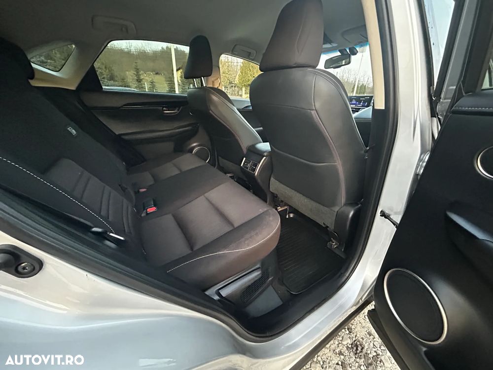 Lexus Seria NX 300h E-FOUR - 15