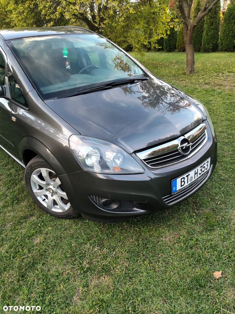 Opel Zafira - 11