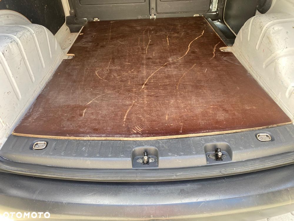 Volkswagen CADDY - 26