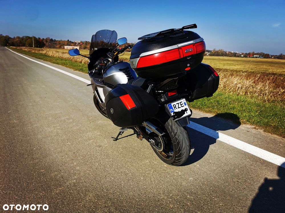 Suzuki GSX - 4