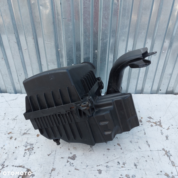 FILTR POWIETRZA MERCEDES X W470 ORYGINAL DEMONTAZ 4703450000