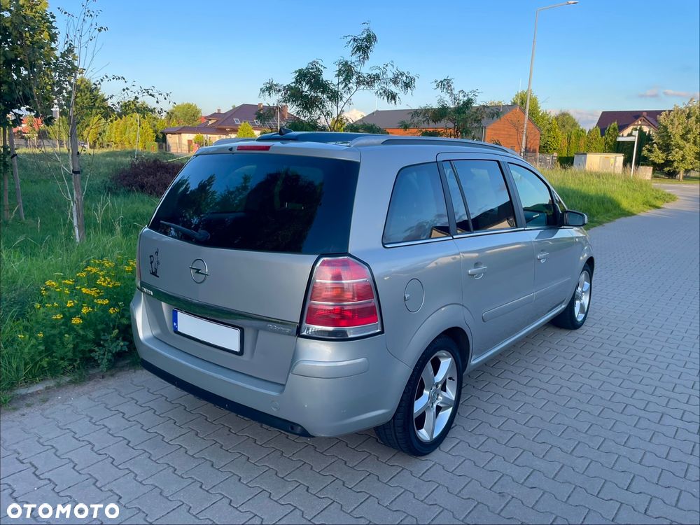 Opel Zafira 2.2 Automatik Edition - 3