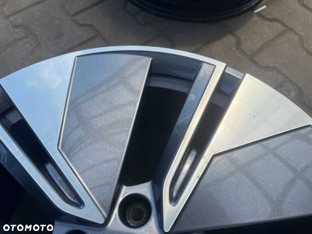 KOMPLET FELG FELGI ALU SKODA OCTAVIA SUPERB ENYAQ 19 ET45 ORYGINALNE - 7