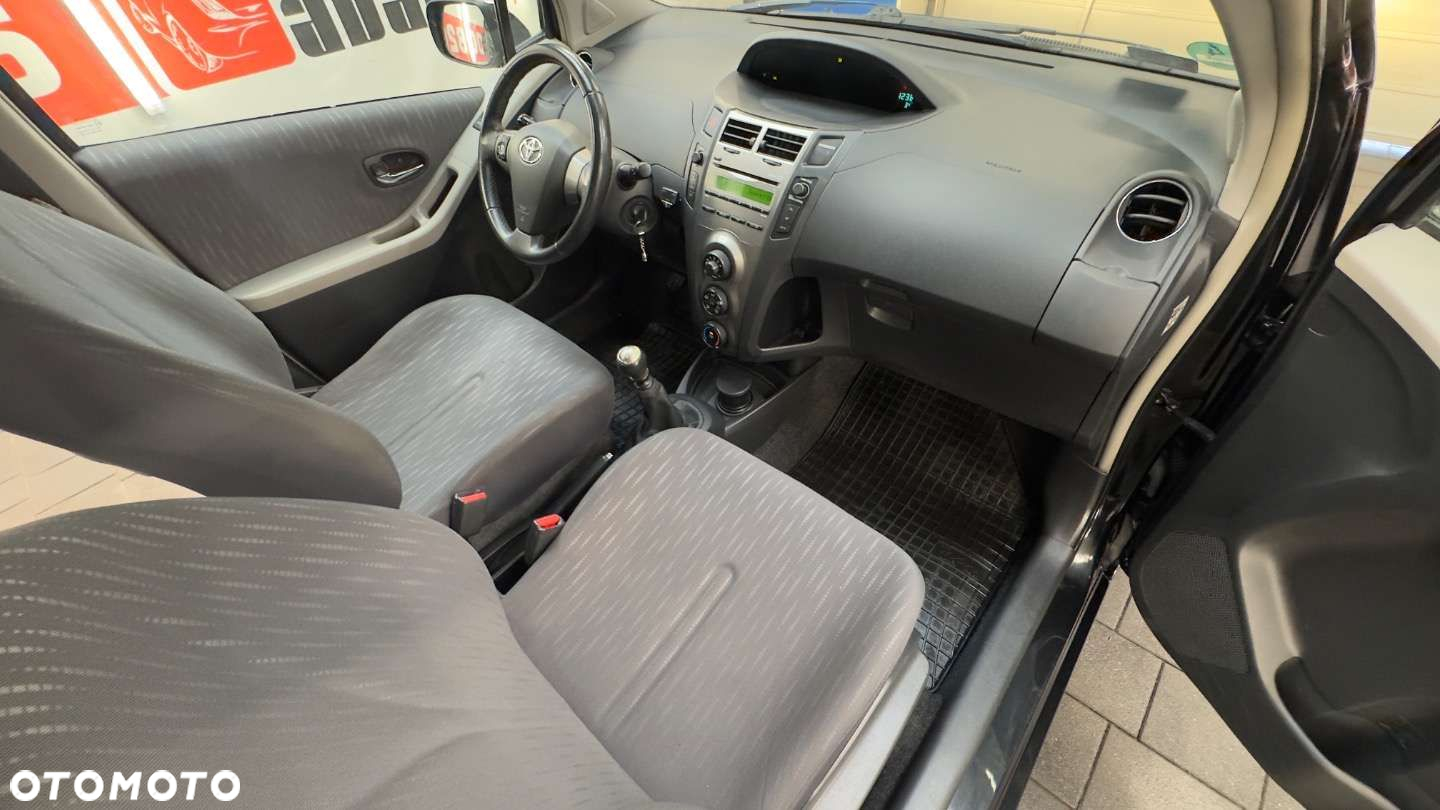 Toyota Yaris - 39