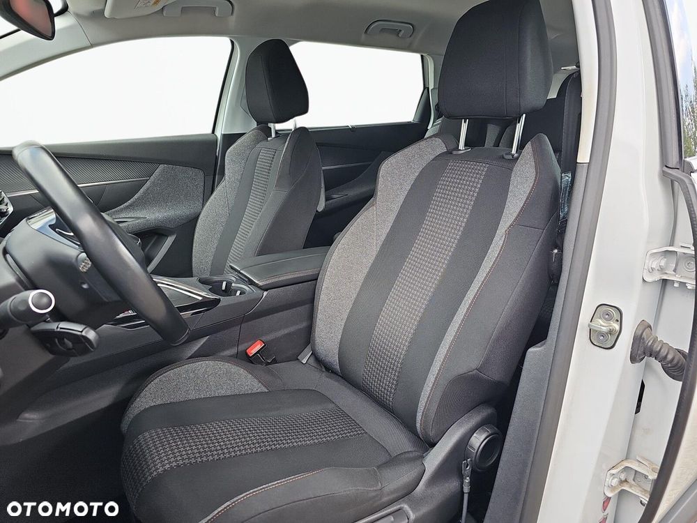 Peugeot 5008 - 14