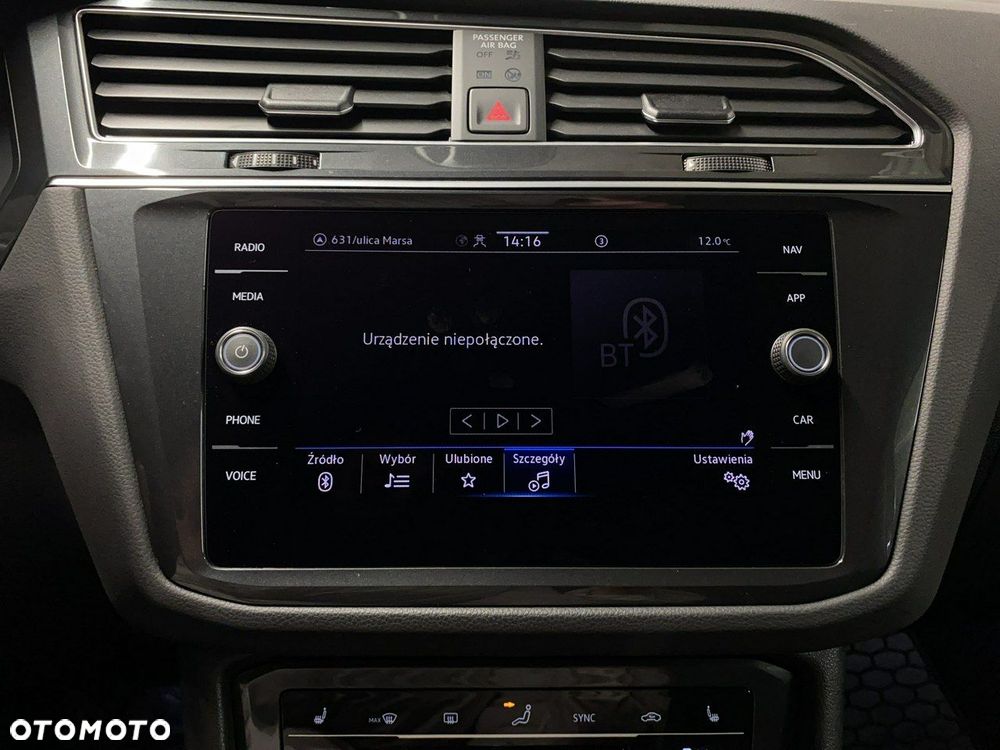 Volkswagen Tiguan - 25