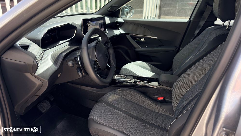 Peugeot 2008 1.2 PureTech Allure EAT8 - 16