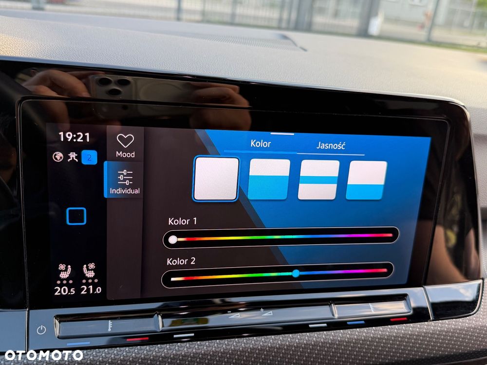 Volkswagen Golf - 23