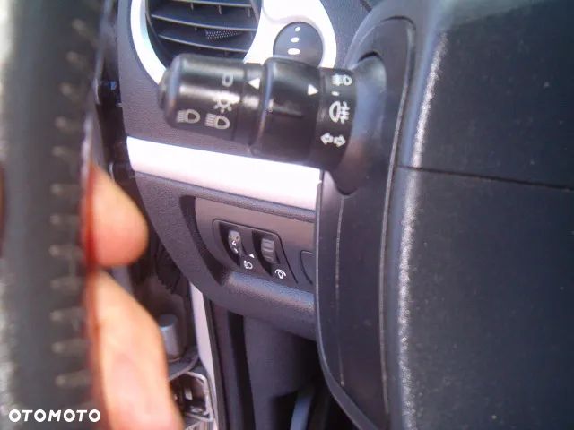 Renault Clio - 12