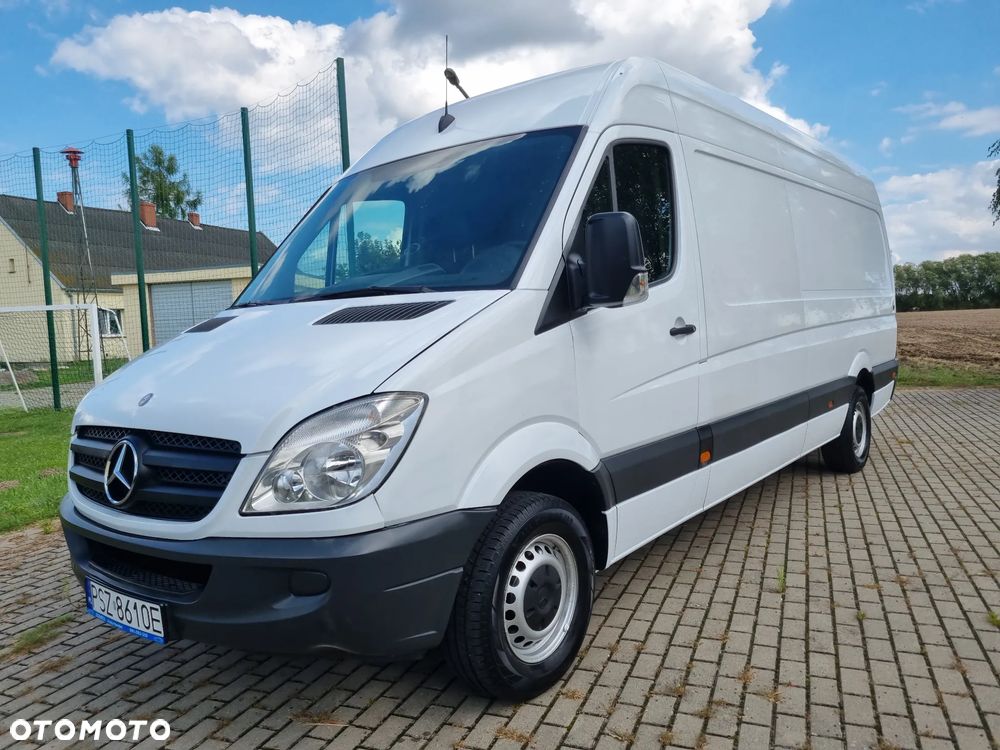 Mercedes-Benz Sprinter - 8