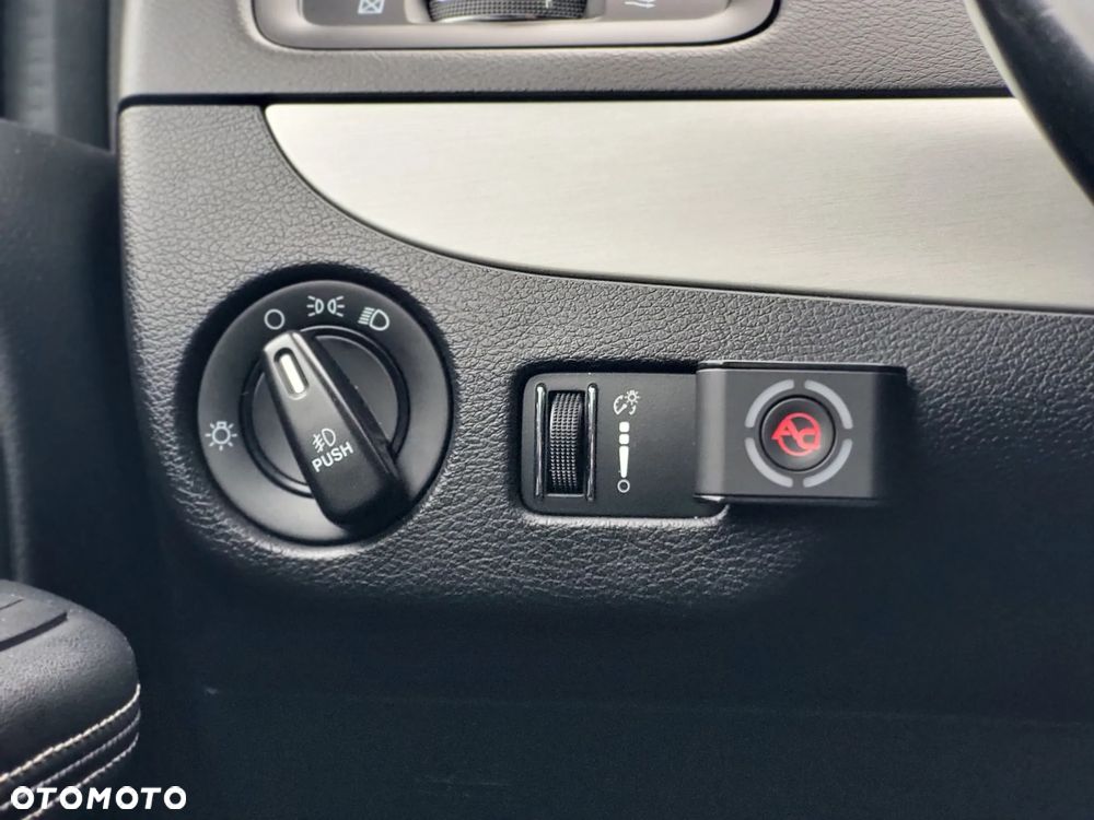 Dodge Grand Caravan - 13