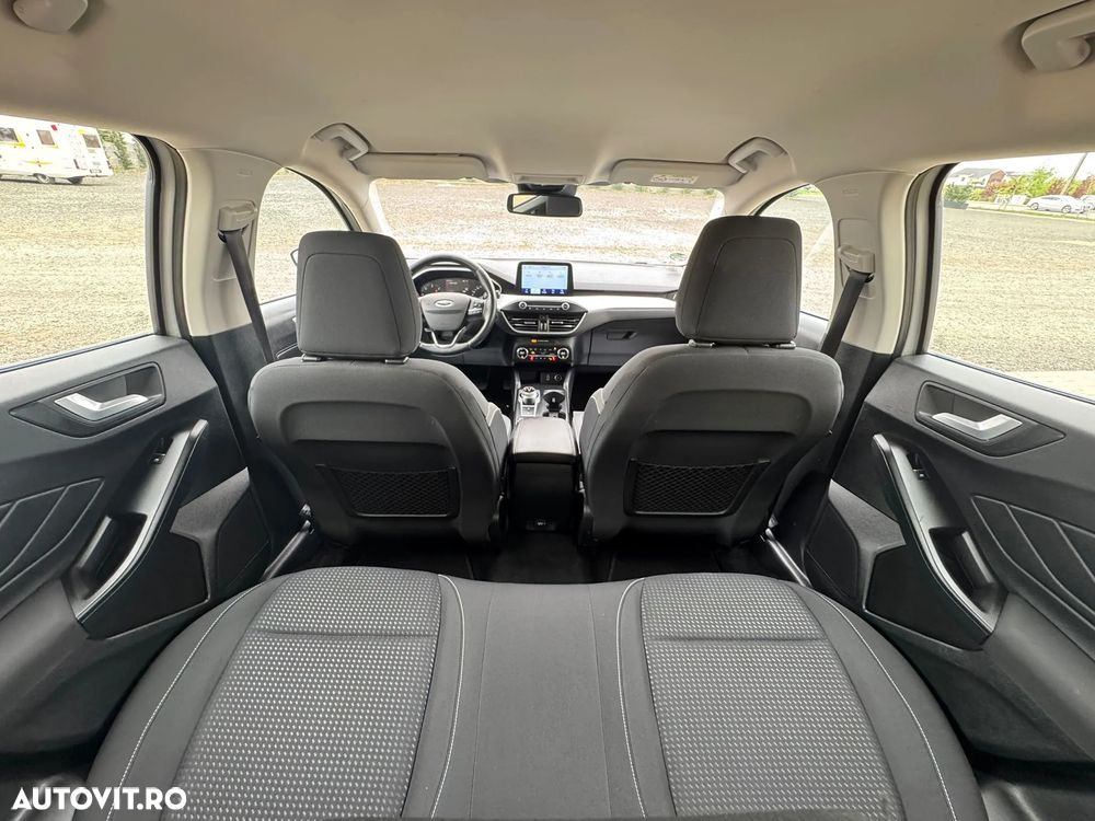 Ford Focus - 7
