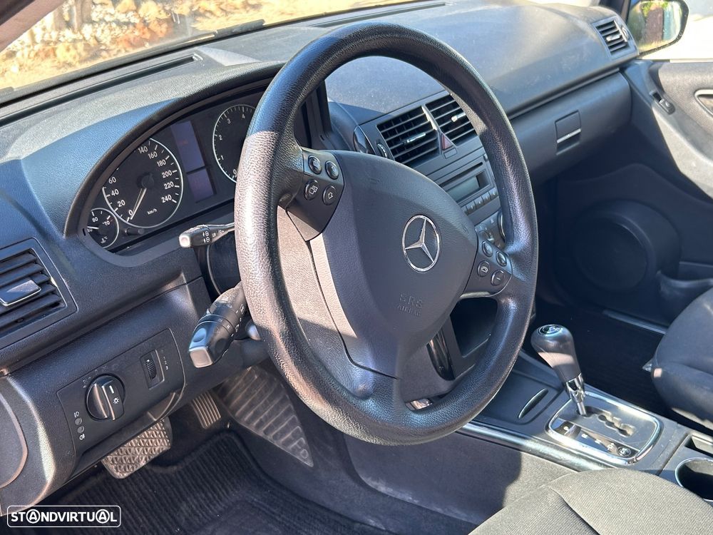 Mercedes-Benz A 150 Classic Automatic - 20