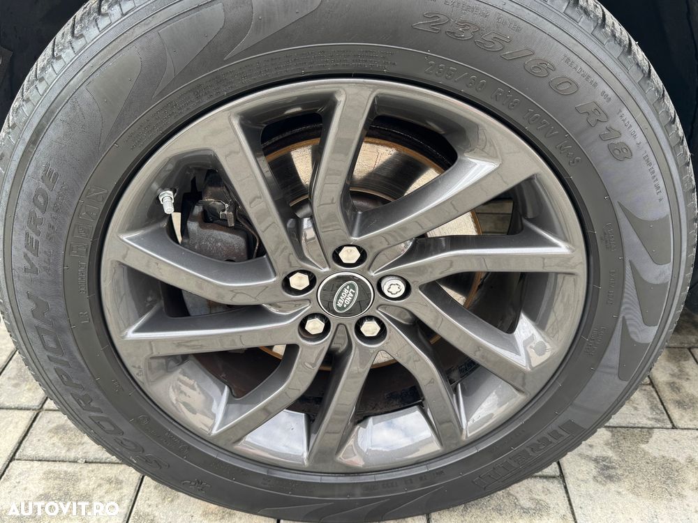 Land Rover Discovery Sport 2.0 l TD4 HSE - 16