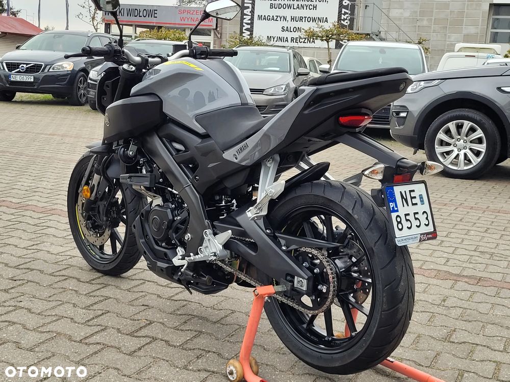 Yamaha MT - 19