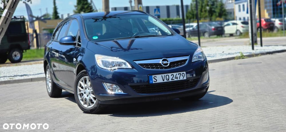 Opel Astra 1.6 Turbo 150 Jahre - 21