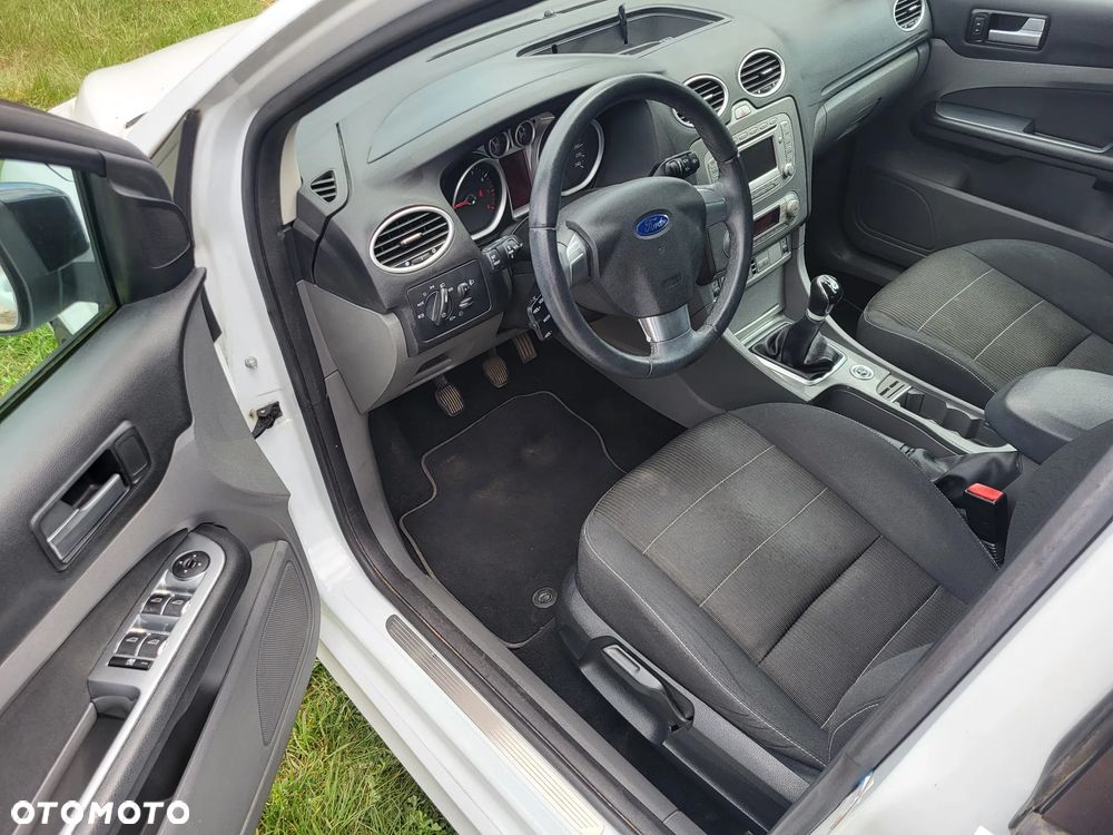 Ford Focus 1.8 Titanium - 7
