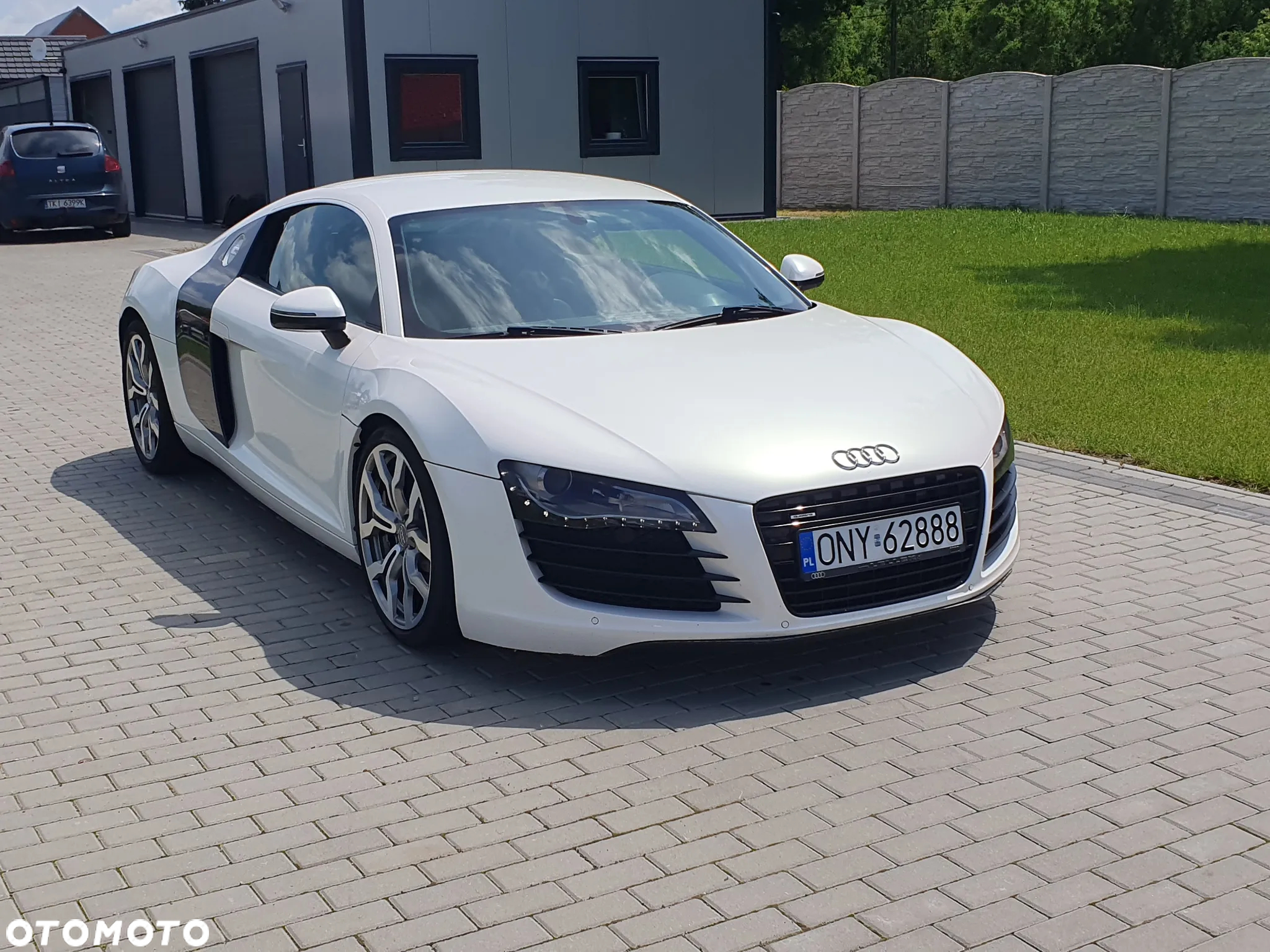 Audi R8 4.2 Quattro R tronic - 9
